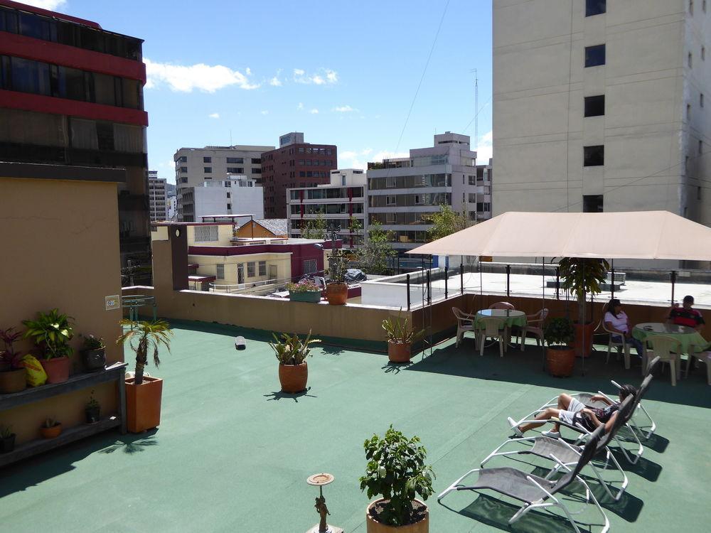 Jhomana Guesthouse Кито Экстерьер фото